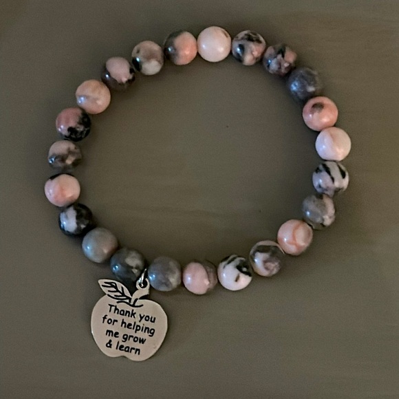 Teacher Appreciation- Pink / Grey Marbled Beaded Bracelet w/ Charm - NWOT - Picture 3 of 4